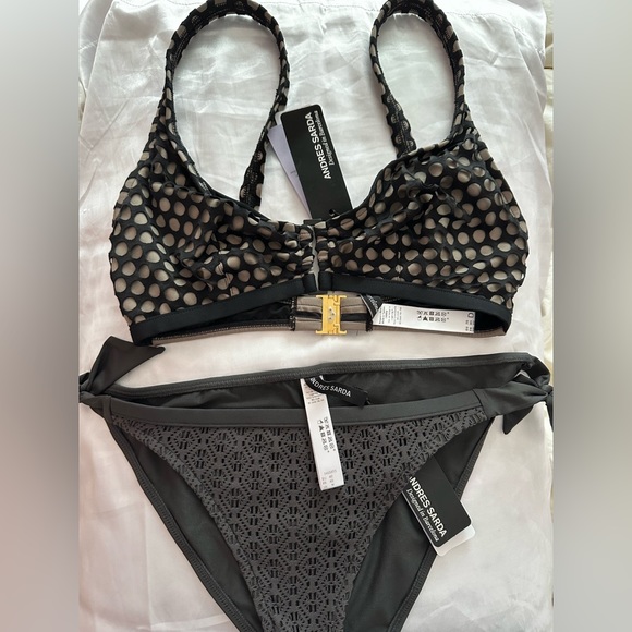 Andres Sarda Wakaya bikini top, 32 D, NWT - Picture 3 of 4
